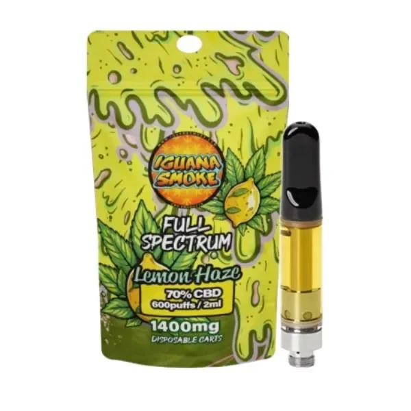 Cartucho con líquido dorado y boquilla negra junto a una bolsa verde Iguana Smoke Full Spectrum Lemon Haze, rotulada 70 % CBD y 2 ml.
