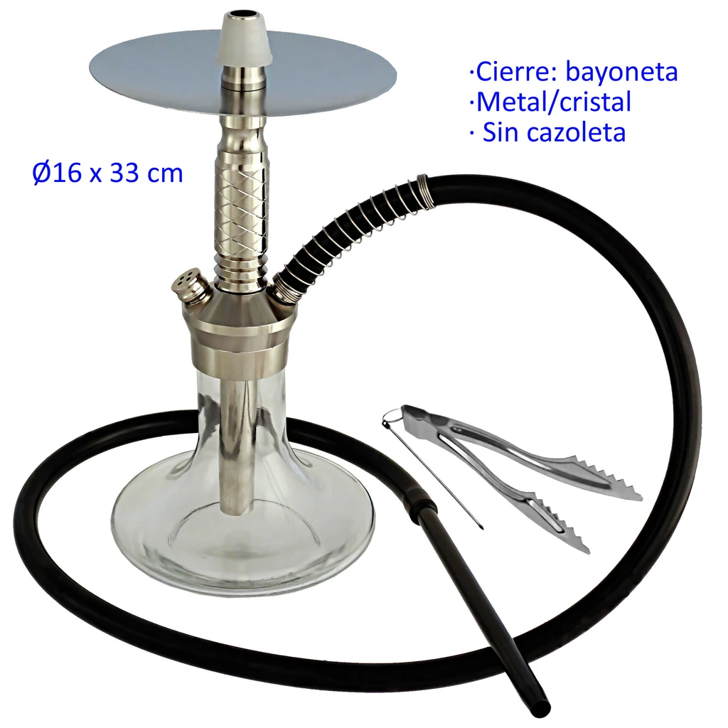 Shisha plateada de 33 cm con base de cristal transparente, plato superior, manguera negra y pinzas, sin cazoleta, sobre fondo blanco.