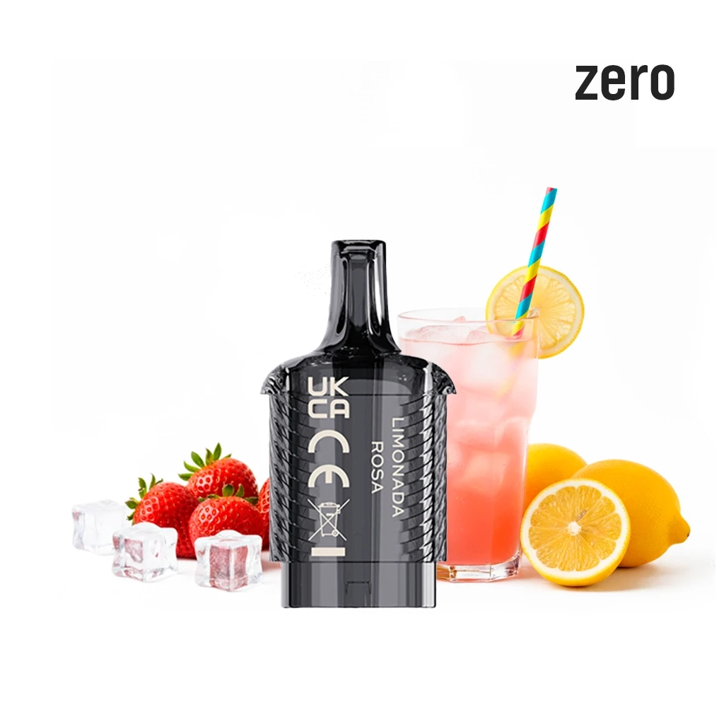 Pod Vista Plug Pink Lemonade Zero Vozol negro, delante de un vaso de bebida rosa con pajita, limones, fresas y hielo.