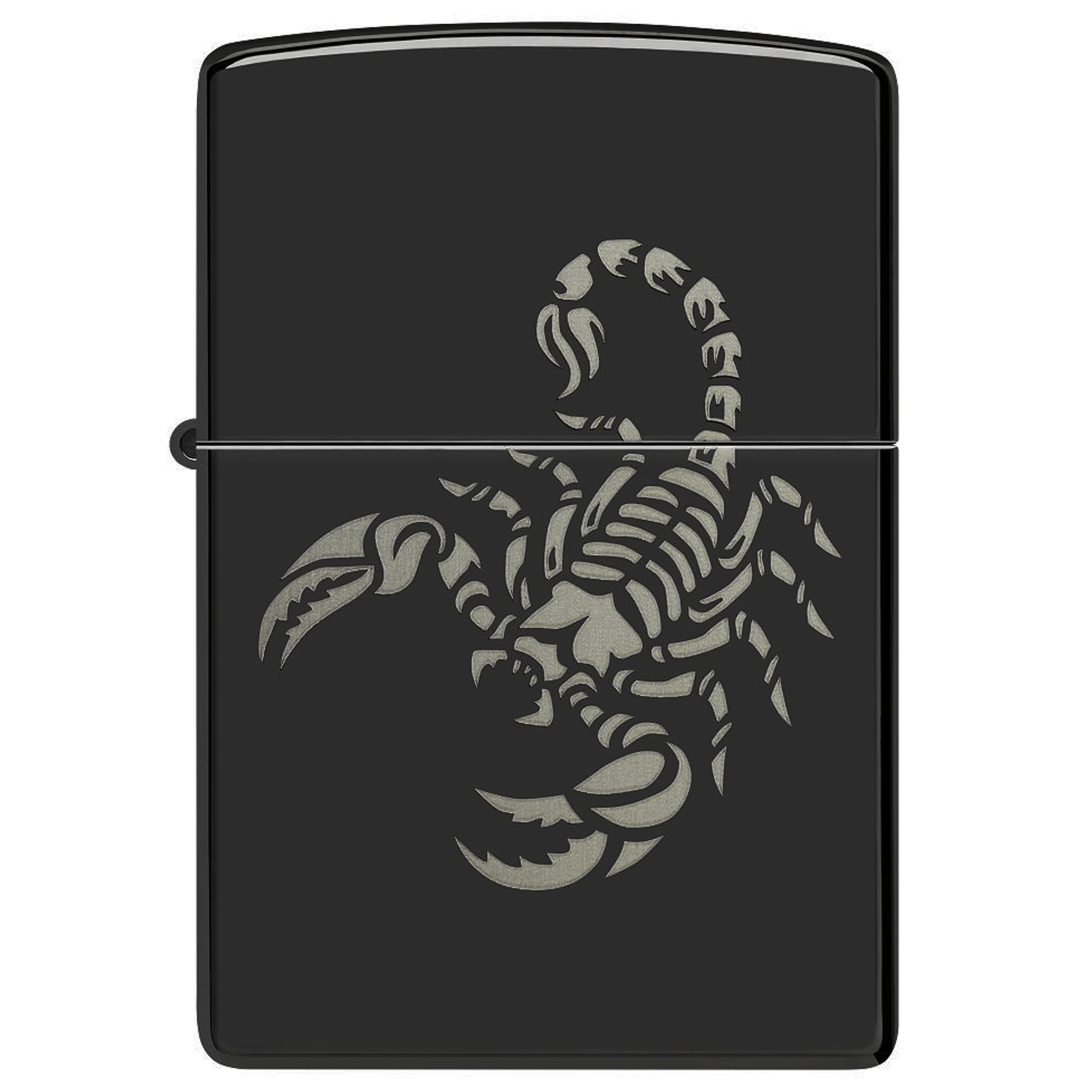 Encendedor Zippo Scorpion Design negro, cerrado y visto de frente, con un gran escorpión gris que abarca el cuerpo y la tapa.
