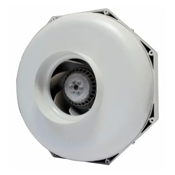 Extractor Can-Fan RK 150L/760 con carcasa circular gris clara, abertura central con aspas visibles y puntos de fijación exteriores.
