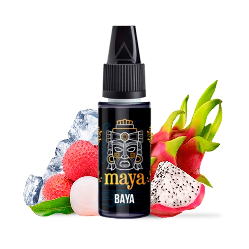 Frasco negro de aroma Maya Baya con tapón puntiagudo, rodeado de lichis, pitaya cortada y cubitos de hielo sobre fondo blanco.