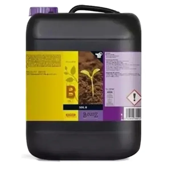 Garrafa negra de Soil B Atami B'cuzz con asa, tapón morado y etiqueta amarilla y lila con una plántula y pictograma de advertencia.