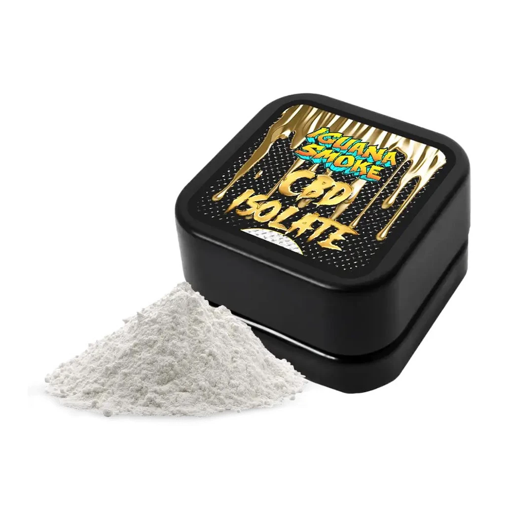 Caja negra de Iguana Smoke con letras doradas «CBD Isolate» y un montículo de polvo blanco delante, sobre fondo blanco.