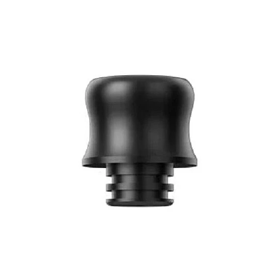 Boquilla negra Drip Tip 510 Voopoo con cuerpo ancho, perfil curvado y base cilíndrica con anillos, aislada sobre fondo blanco. Boquilla negra Drip Tip 510 Voopoo con cuerpo ancho, perfil curvado y base cilíndrica con anillos, aislada sobre fondo blanco.