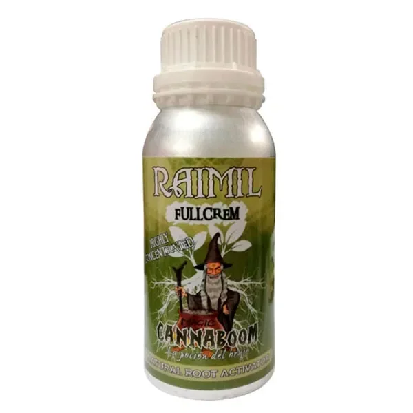 Botella plateada de Raimil Fullcrem Cannaboom con tapón blanco y etiqueta verde ilustrada con un mago y raíces. Botella plateada de Raimil Fullcrem Cannaboom con tapón blanco y etiqueta verde ilustrada con un mago y raíces.