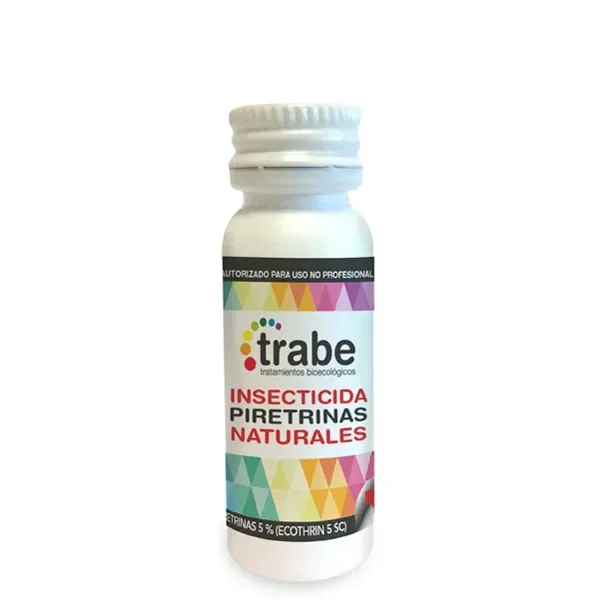 Frasco blanco de insecticida de piretrinas naturales Trabe, con tapón de rosca y etiqueta con triángulos multicolores.