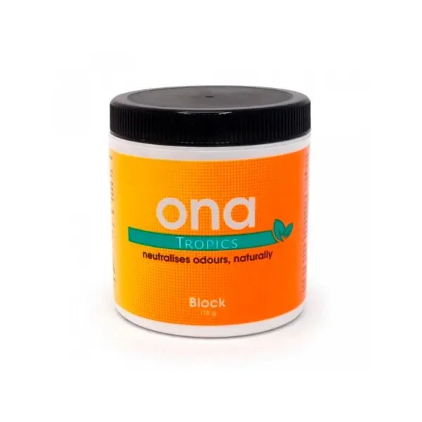 Bote cilíndrico de Ona Block Tropics con tapa negra estriada y etiqueta naranja con el nombre en blanco y detalles verdes.