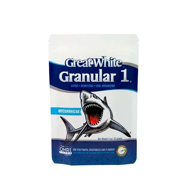 Bolsa de Great White Micorrizas Granular de 113 g, blanca y azul, con un tiburón ilustrado con la boca abierta. Bolsa de Great White Micorrizas Granular de 113 g, blanca y azul, con un tiburón ilustrado con la boca abierta.