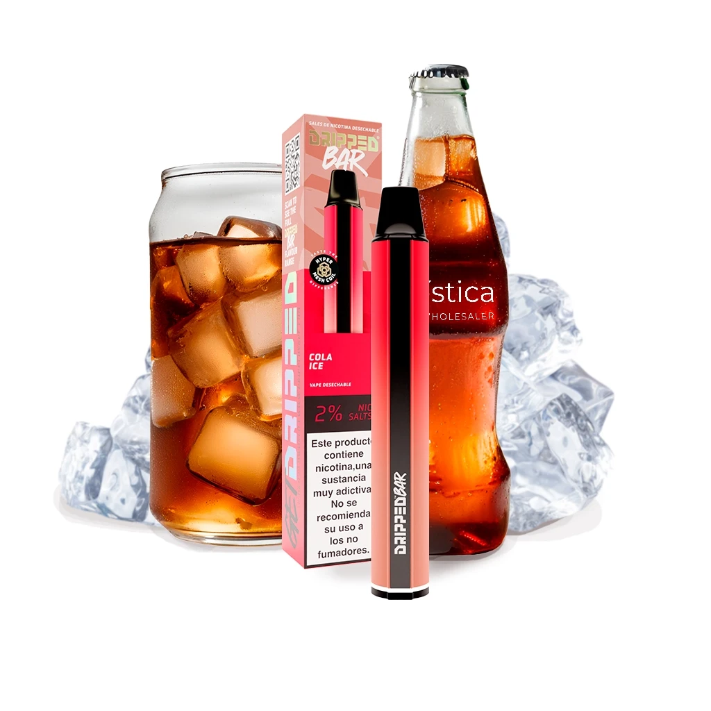 Vaper Dripped Bar Cola Ice rojo y negro junto a su caja, con un vaso de cola, una botella y cubitos de hielo al fondo.
