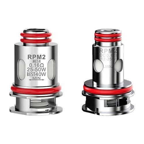 Comparación de resistencias Smok RPM 2 con juntas rojas: modelo Mesh de 0,16 ohmios y 25–50 W junto a otro modelo más estrecho.