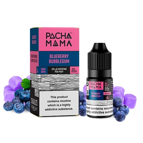 Frasco y caja de Pachamama Blueberry Bubblegum, con etiquetas rosas y azules, rodeados de arándanos y piezas moradas sobre fondo blanco.