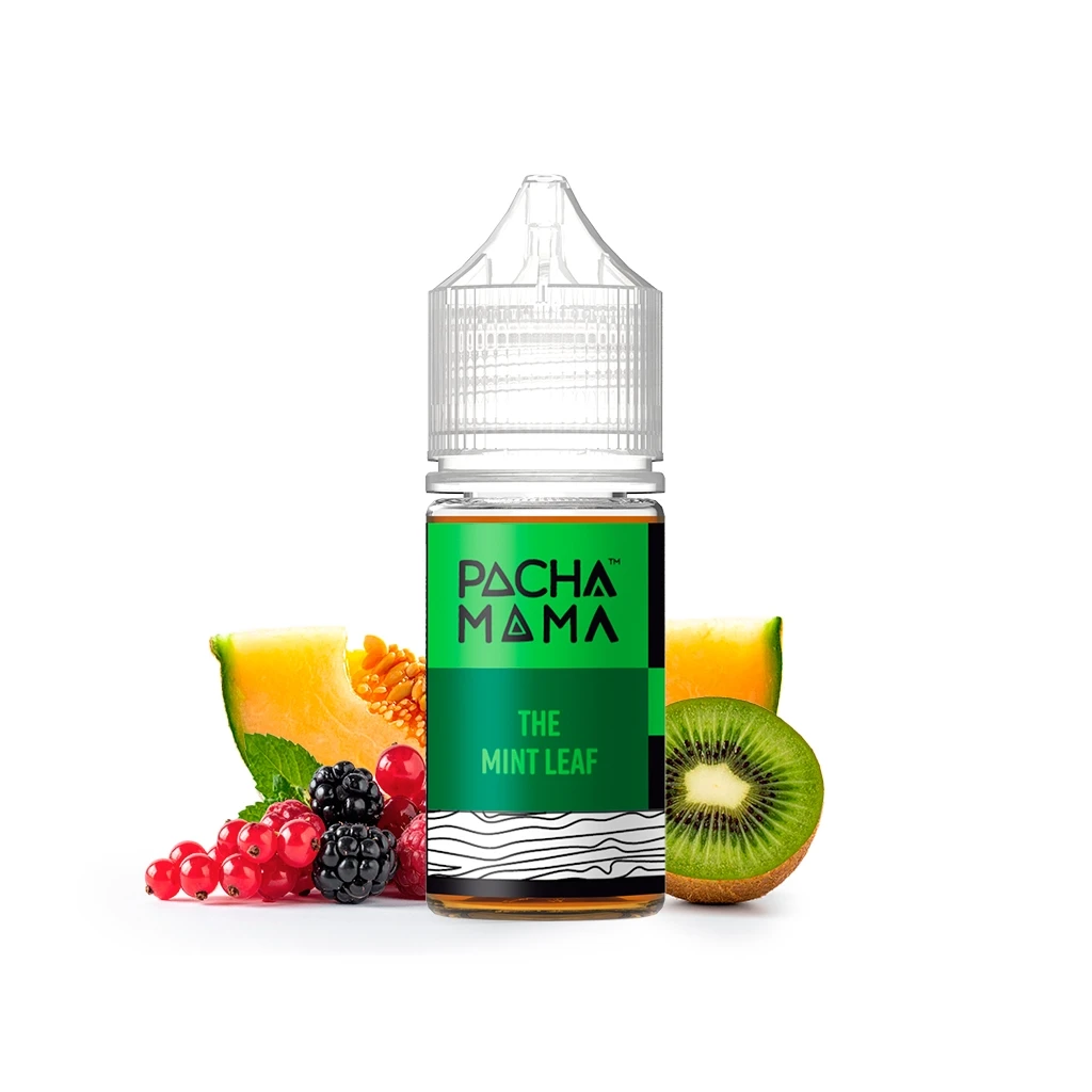 Frasco Pachamama The Mint Leaf con etiqueta verde y tapón transparente, rodeado de melón, kiwi, frutos rojos y hojas verdes.