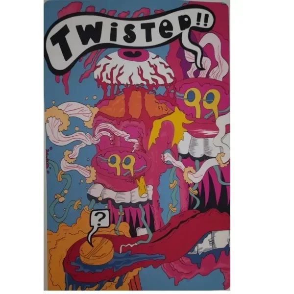 Tapete rectangular Twister con ilustración multicolor de rostros deformados, ojos y una gran lengua roja, bajo el rótulo «Twisted!!».