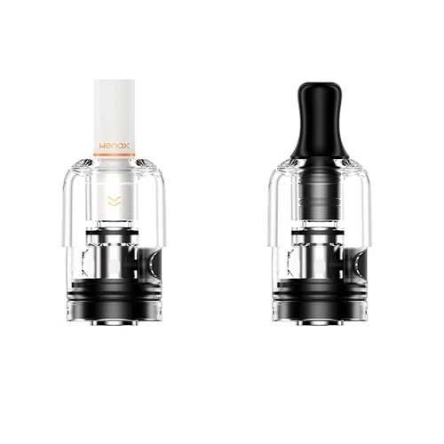 Comparación de cartuchos transparentes Geekvape Wenax S3 con base negra: uno con boquilla blanca recta y otro con boquilla negra curva.