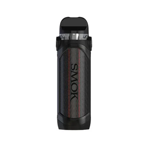 Kit de vapeo Smok IPX80 visto de frente, con cuerpo negro, panel gris con líneas rojas y boquilla negra en la parte superior.