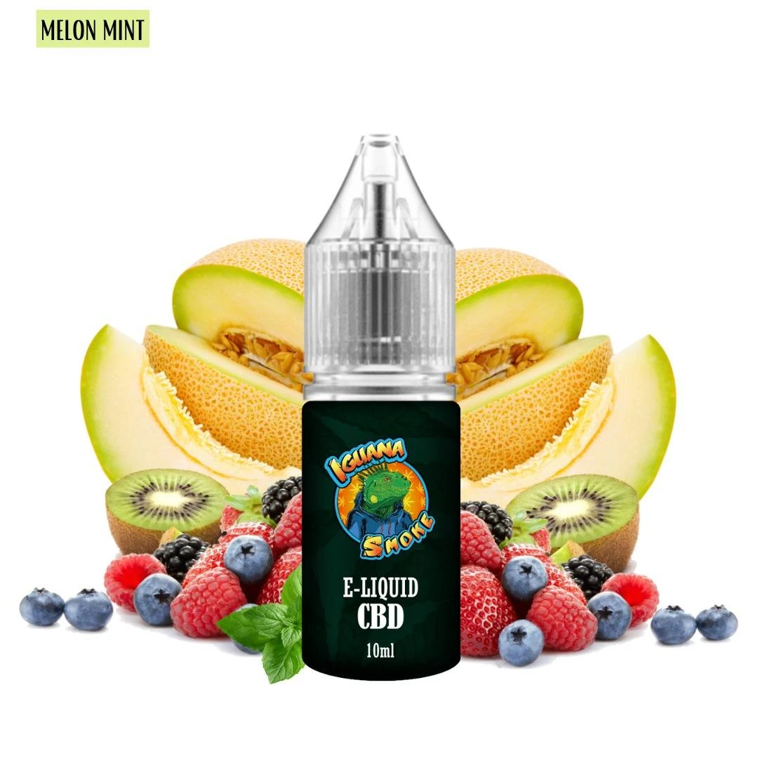 Frasco de e-líquido CBD Melon Mint Iguana Smoke de 10 ml, con tapón transparente, rodeado de melón, kiwi, frutos rojos y hojas verdes.