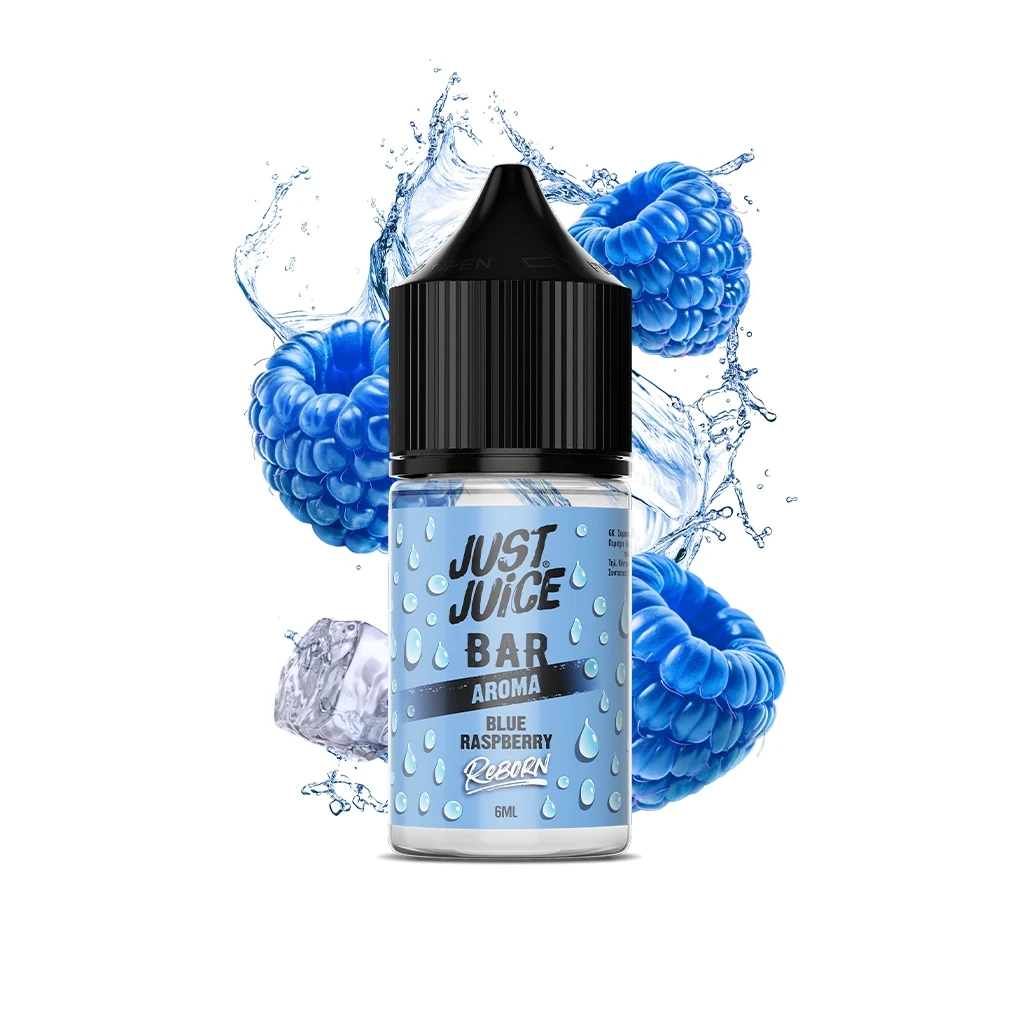 Frasco Just Juice Reborn Blue Raspberry de 6 ml con tapón negro, rodeado de frambuesas azules, salpicaduras y un cubito de hielo.