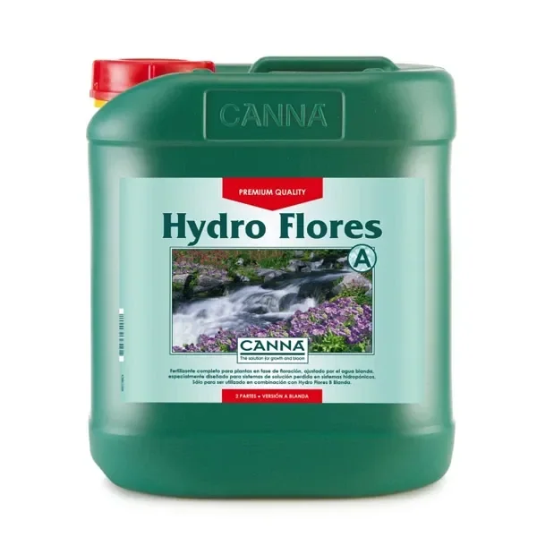 Garrafa verde de CANNA Hydro Flores A con tapón rojo y asa superior; la etiqueta muestra un arroyo entre vegetación y flores.