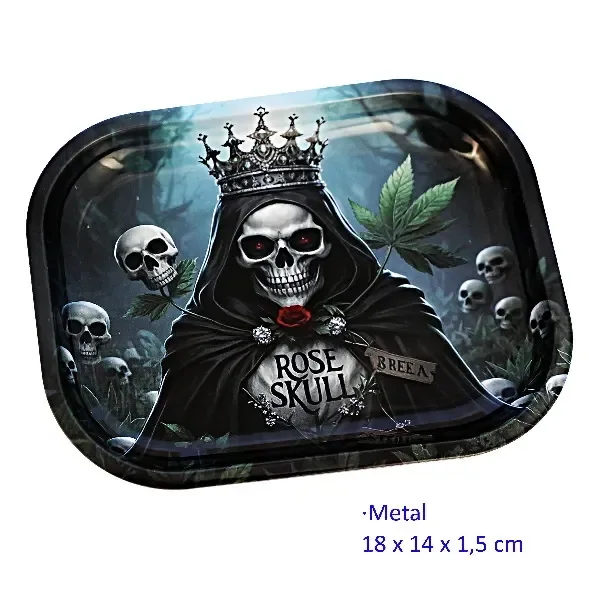 Bandeja Rose Skull con bordes elevados y una calavera coronada con capucha negra, rosa roja y hojas de cannabis entre otras calaveras.