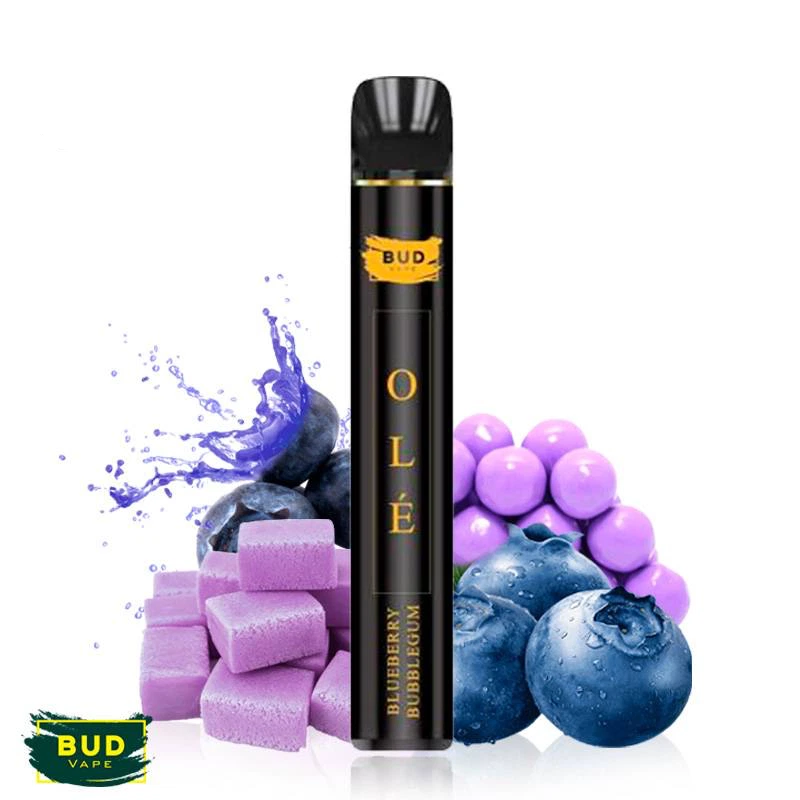 Pod negro Blueberry Bubblegum Olé de Bud Vape, con letras doradas, rodeado de arándanos, chicles morados y una salpicadura violeta.