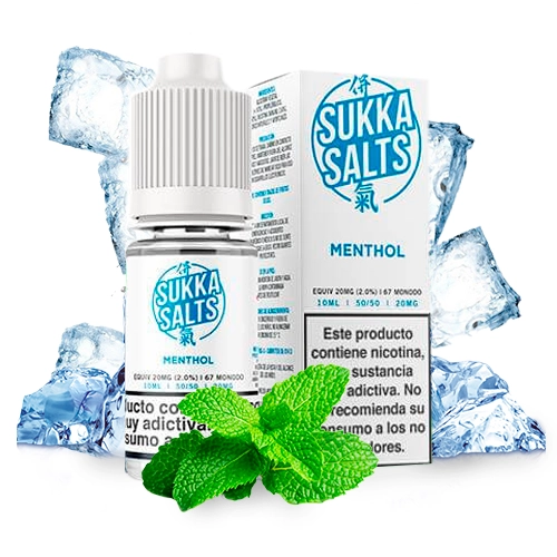 Frasco y caja de Sukka Salts Menthol con advertencia sobre nicotina, rodeados de cubitos de hielo y hojas de menta.
