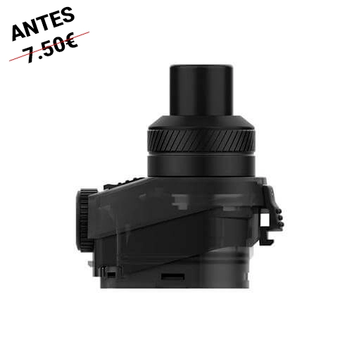 Pod RBA Geekvape Aegis Boost negro, con depósito translúcido, boquilla cilíndrica y aro estriado, sobre fondo blanco.
