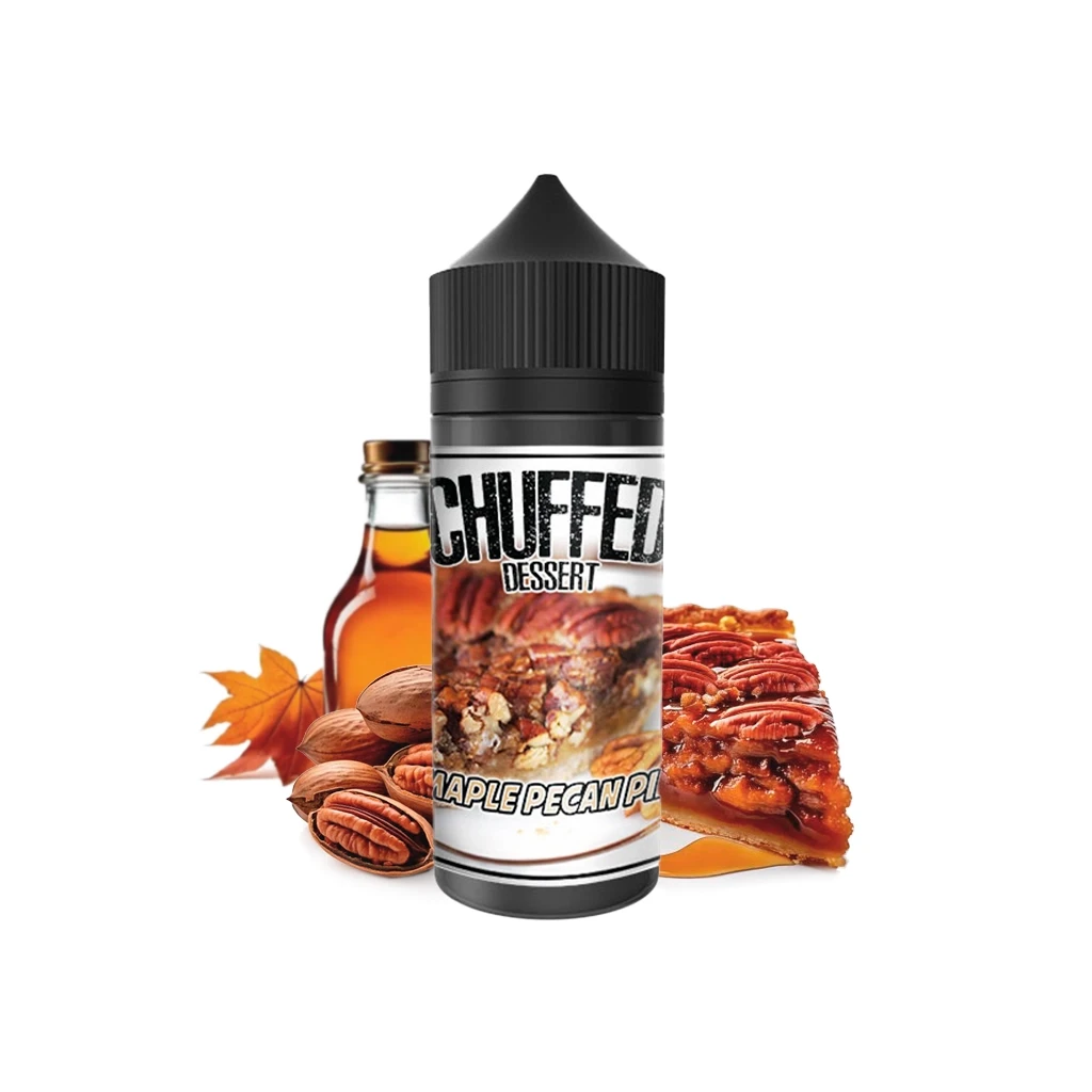 Bote Chuffed Dessert Maple Pecan Pie con tapón negro, acompañado de nueces pecanas, una porción de tarta y una botella de sirope.