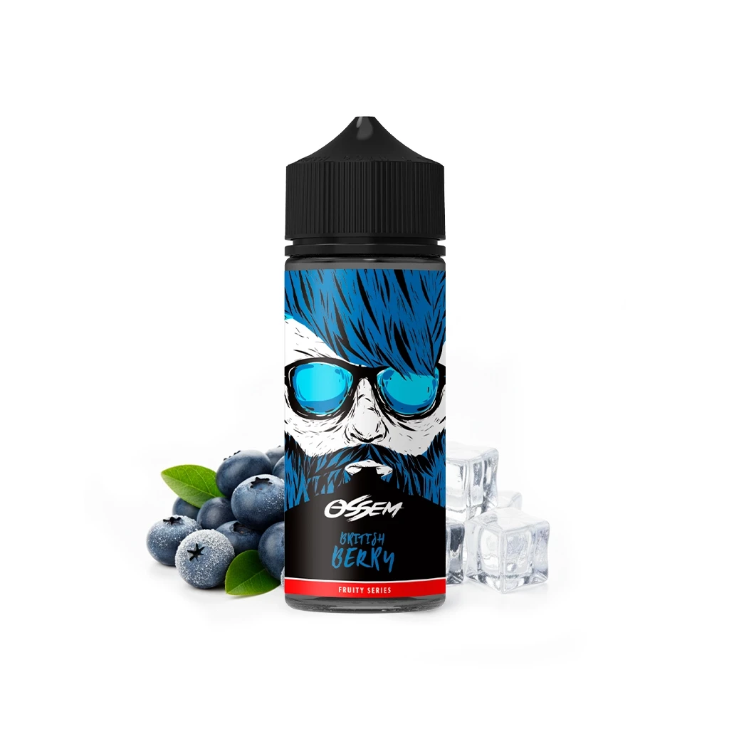 Botella de Ossem British Berry Longfill con tapón negro y etiqueta de un rostro con gafas azules, junto a arándanos y cubitos de hielo.