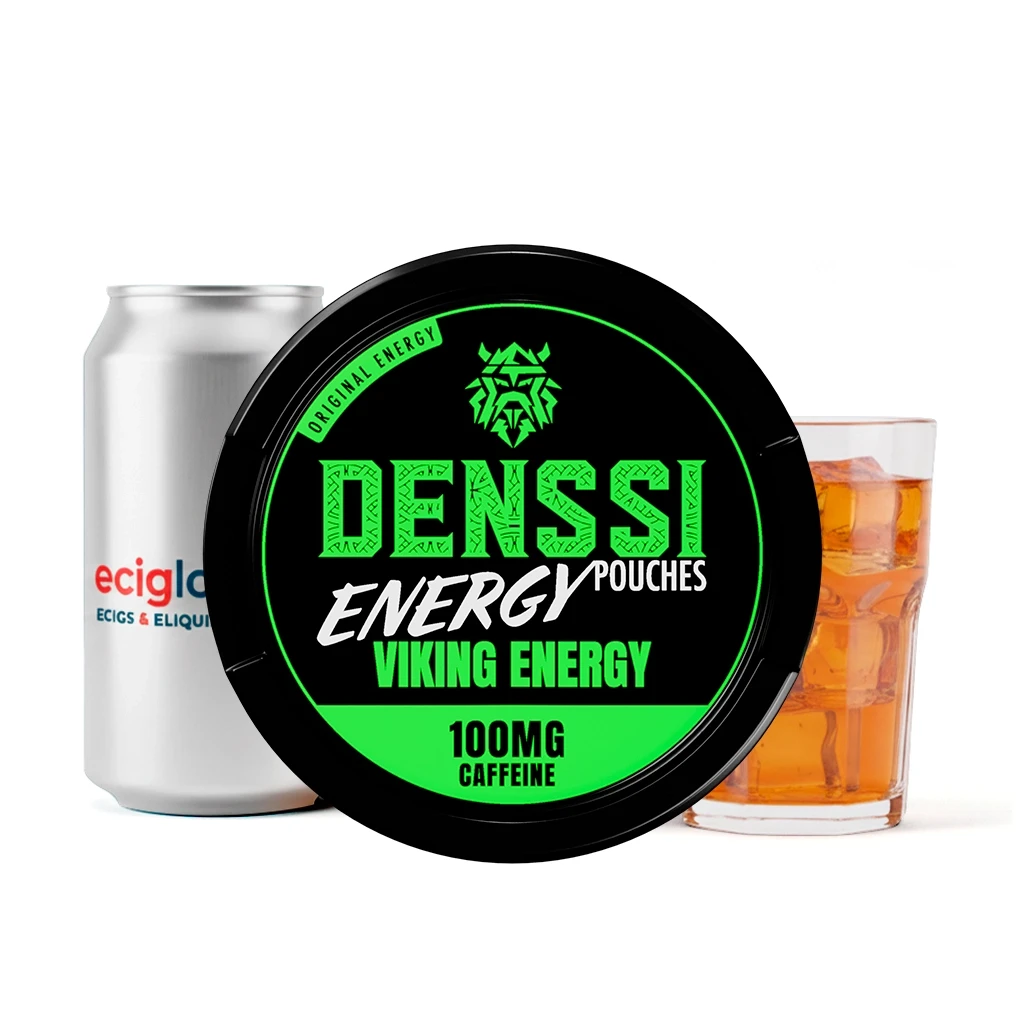 Envase negro y verde Denssi Energy Pouches Viking Energy, con etiqueta de 100 mg de cafeína, ante una lata y un vaso con hielo.
