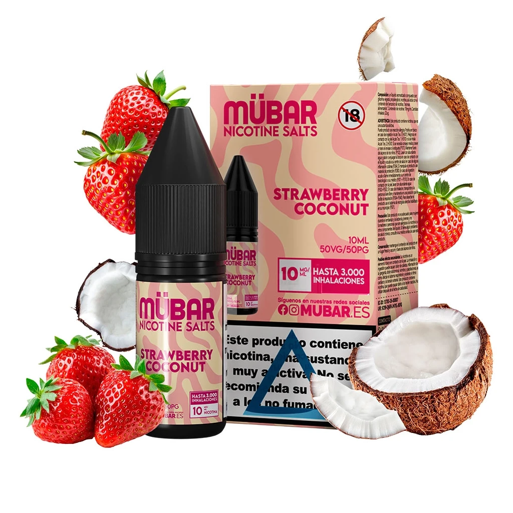 Mübar Salts Strawberry Coconut en frascos y caja rosa y beige, rodeados de fresas y coco; etiqueta de 10 ml y 10 mg/ml.