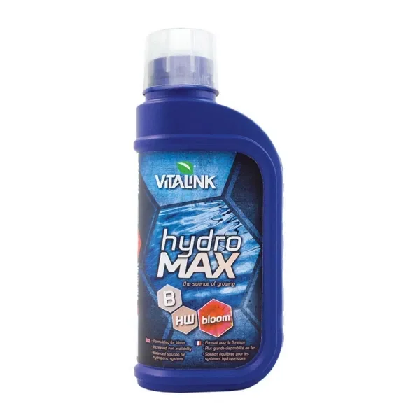 Botella azul de VitaLink Hydro MAX con tapón transparente y etiqueta azul donde se leen B, HW y bloom, sobre fondo blanco. Botella azul de VitaLink Hydro MAX con tapón transparente y etiqueta azul donde se leen B, HW y bloom, sobre fondo blanco.