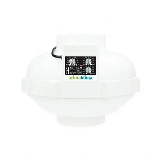 Extractor Prima Klima blanco de cuerpo redondeado, con bocas de conexión opuestas y panel frontal con mandos, sobre fondo blanco. Extractor Prima Klima blanco de cuerpo redondeado, con bocas de conexión opuestas y panel frontal con mandos, sobre fondo blanco.
