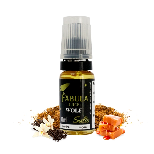 Frasco de Fabula Juice Salts Wolf con tapón translúcido, acompañado de tabaco, una flor blanca, vainas oscuras y caramelos.