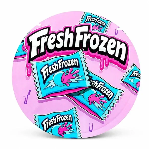 Diseño circular rosa con el texto Fresh Frozen y dibujos de envoltorios turquesa con detalles fucsias.