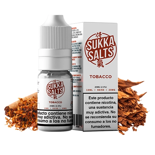 Frasco Sukka Salts Tobacco junto a su caja blanca, con indicación de 10 ml y 20 mg y advertencia sobre nicotina, rodeado de tabaco.