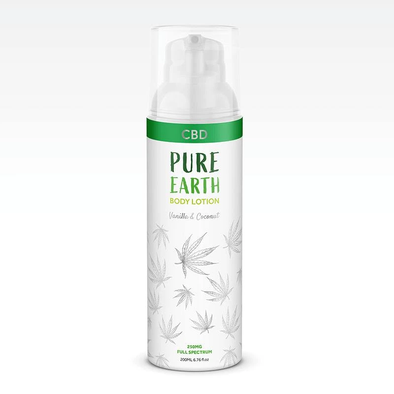Loción corporal CBD Pure Earth en envase blanco con dosificador, tapa transparente y dibujos de hojas; etiqueta de 200 ml.