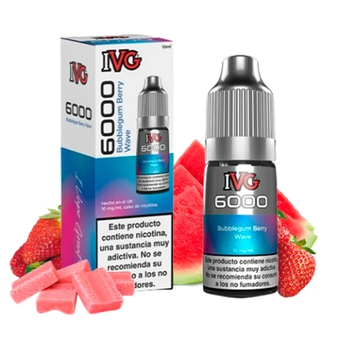 Frasco y caja de IVG 6000 Bubblegum Berry Wave con advertencias de nicotina, rodeados de fresas, sandía y piezas rosas de chicle.