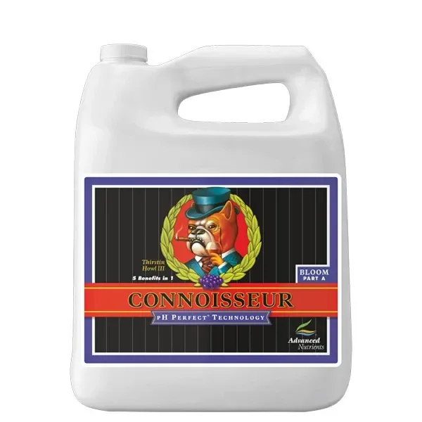 Garrafa blanca con asa de pH Perfect Connoisseur Bloom A de Advanced Nutrients, con etiqueta negra y roja y un bulldog con sombrero.