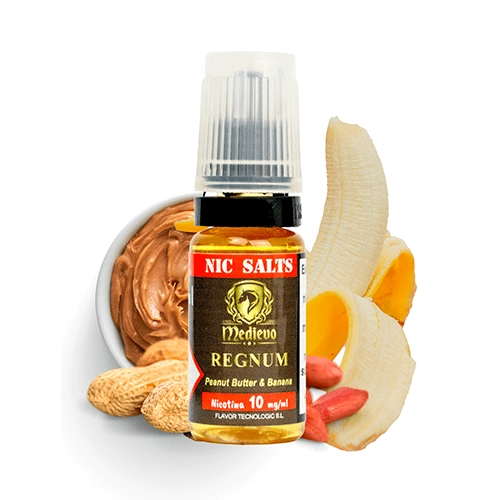 Frasco Medievo Salts Regnum con etiqueta de 10 mg/ml de nicotina, junto a un plátano pelado, cacahuetes y crema de cacahuete.