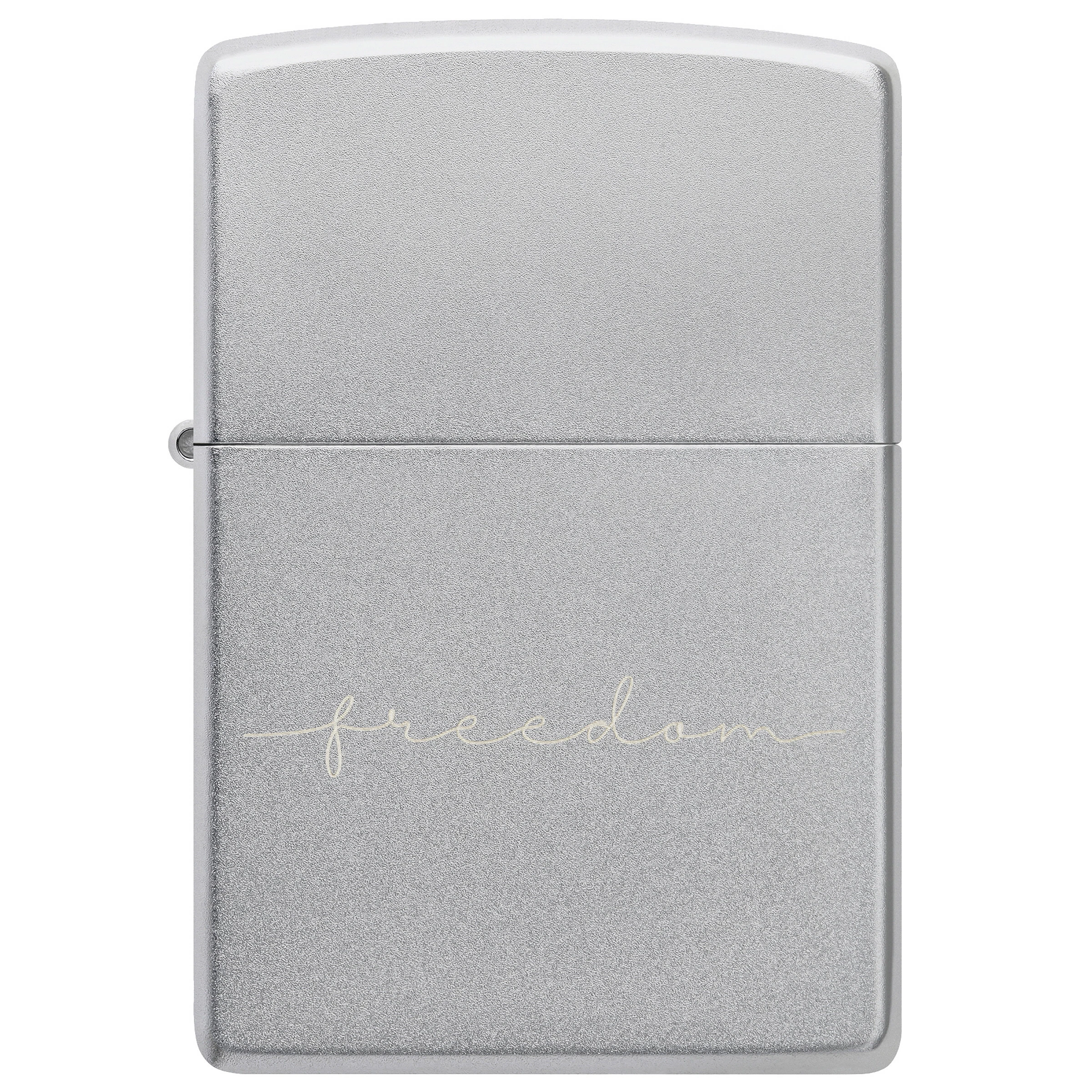 Mechero Zippo Freedom cerrado, de acabado plateado texturizado, con la palabra «freedom» en letra cursiva sobre fondo blanco.