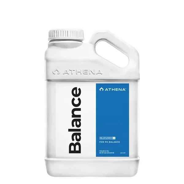 Garrafa blanca de Balance Athena con asa integrada, tapón de rosca y etiqueta azul con el nombre Balance en vertical. Garrafa blanca de Balance Athena con asa integrada, tapón de rosca y etiqueta azul con el nombre Balance en vertical.