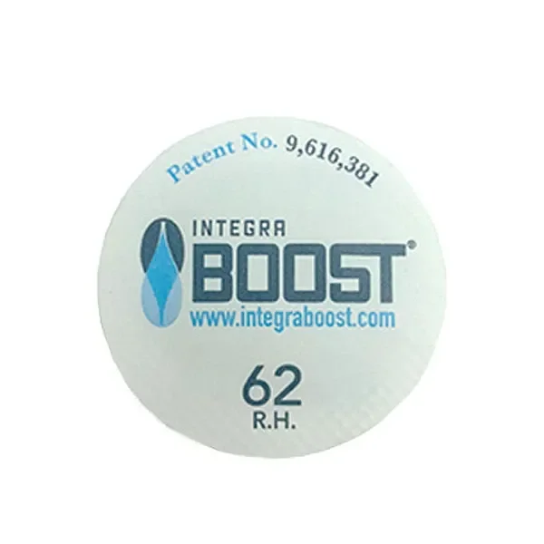 Disco circular claro Integra Boost con logotipo azul, dirección web y la indicación 62 R.H., centrado sobre fondo blanco.