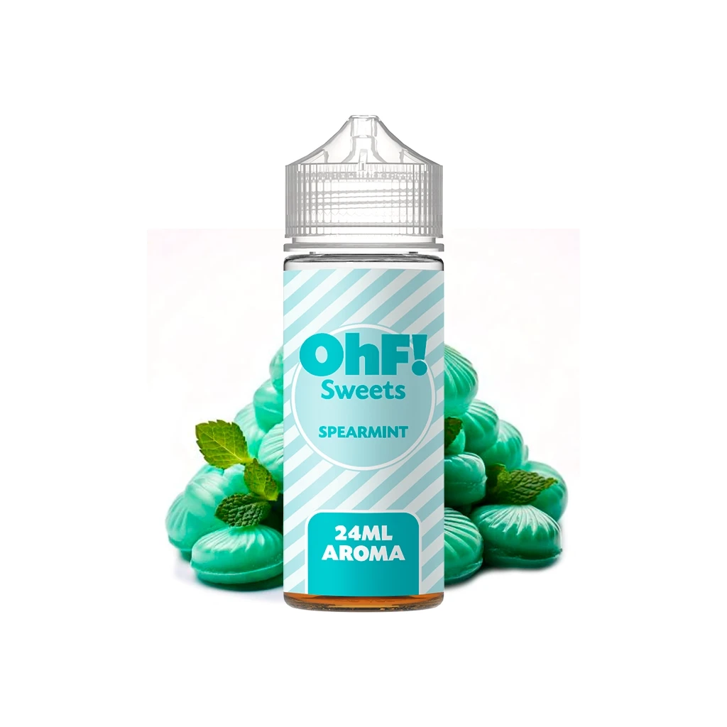 Frasco OhF Sweets Spearmint con etiqueta de rayas turquesas y texto «24 ml aroma», delante de caramelos verdes y hojas de menta.