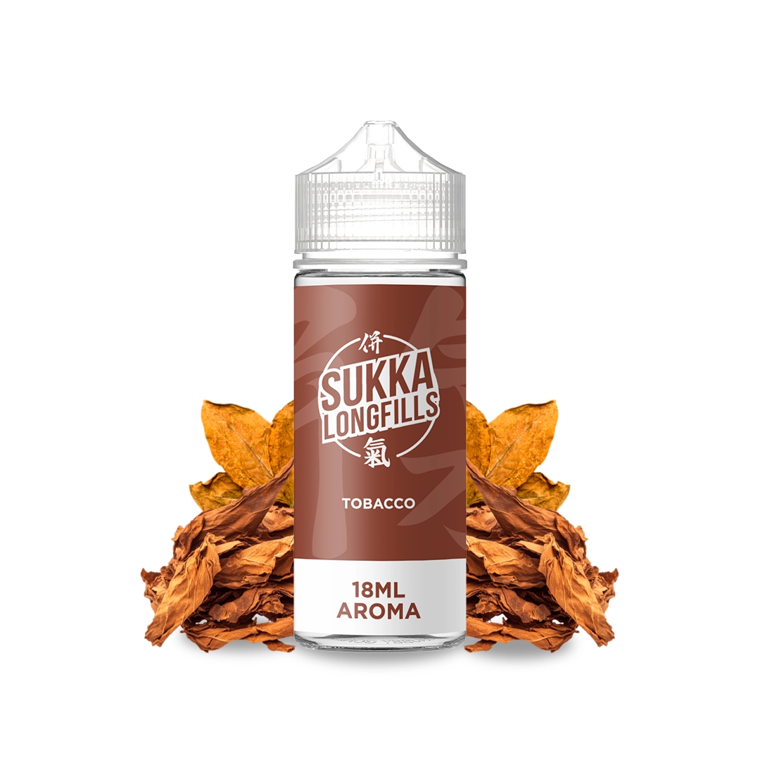 Frasco Sukka Tobacco Longfill con tapón transparente y etiqueta marrón que indica «18ML AROMA», delante de hojas secas de tabaco.