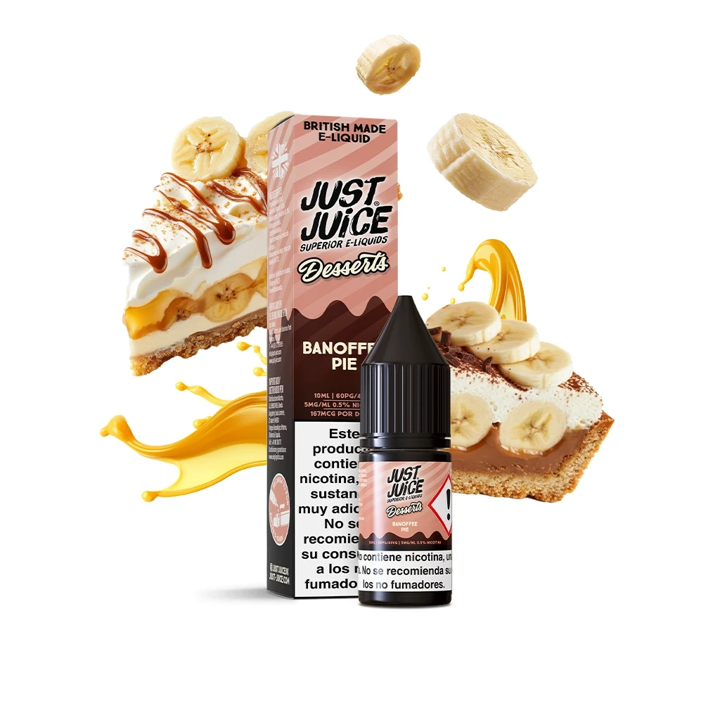 Frasco y caja rosa de Just Juice Desserts Salts Banoffee Pie, rodeados de porciones de tarta, rodajas de plátano y caramelo.