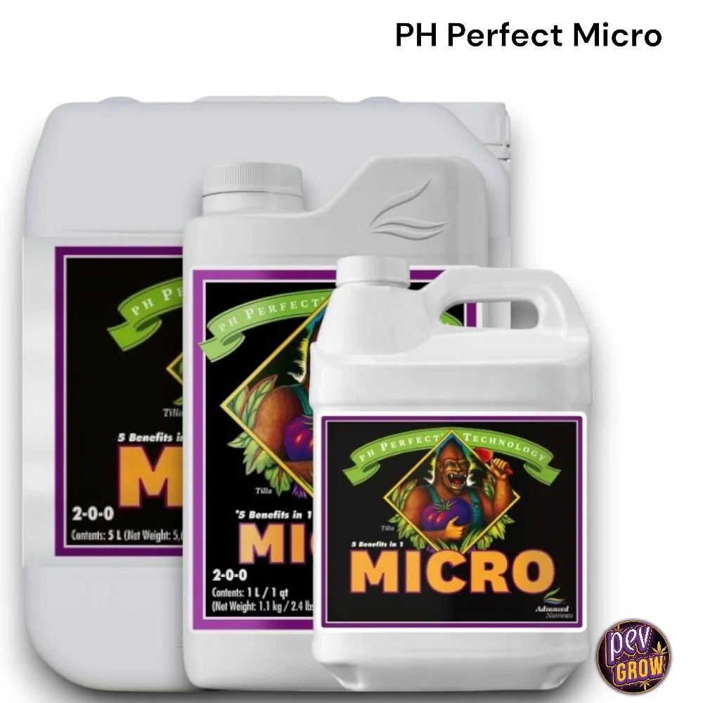Envases de distintos formatos de Advanced Nutrients pH Perfect Micro, con etiquetas negras de borde morado sobre fondo blanco.