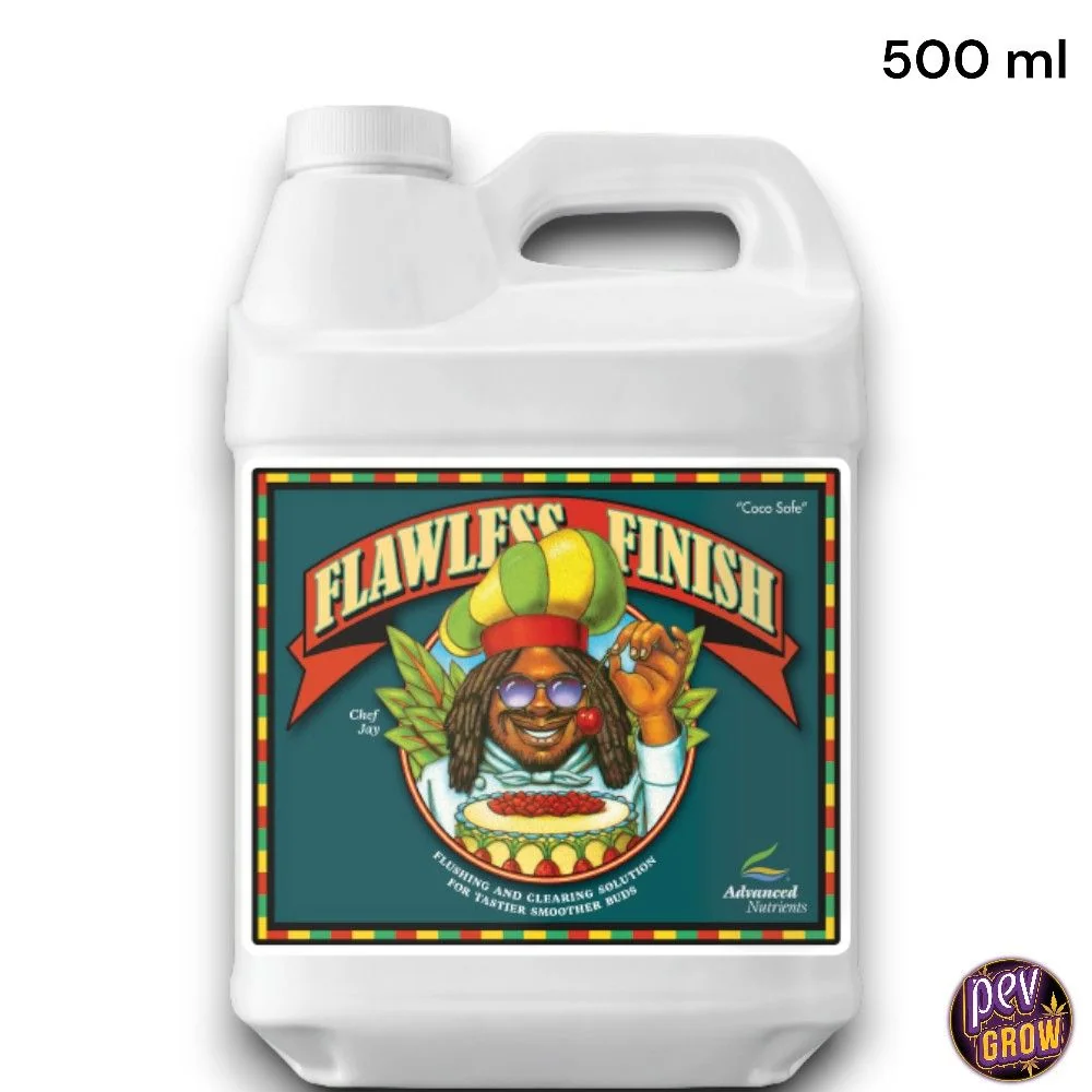 Envase blanco de Flawless Finish de Advanced Nutrients con asa, tapón de rosca y etiqueta verde con un cocinero ilustrado.
