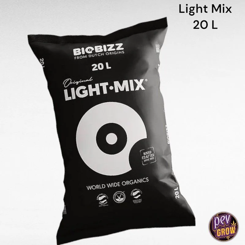 Bolsa negra de sustrato BioBizz Light Mix sobre fondo blanco, con la indicación 20 L visible en el envase y en la esquina superior.