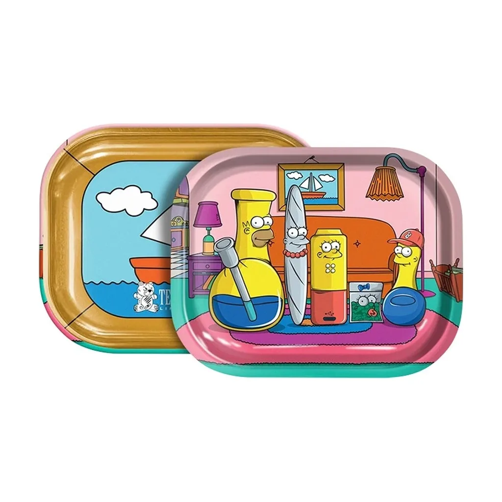 Bandejas rectangulares superpuestas con bordes redondeados y dibujos coloridos; la frontal muestra personajes inspirados en Los Simpson.